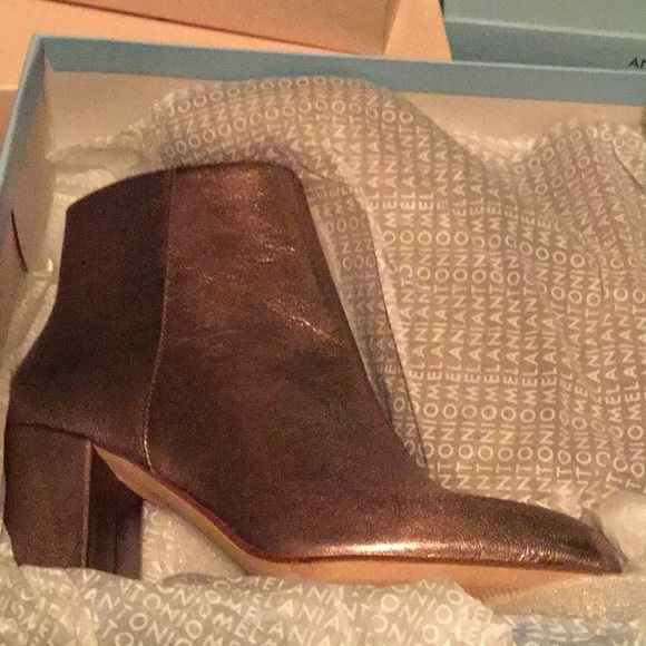 Metallic boots - Picture 2 of 4